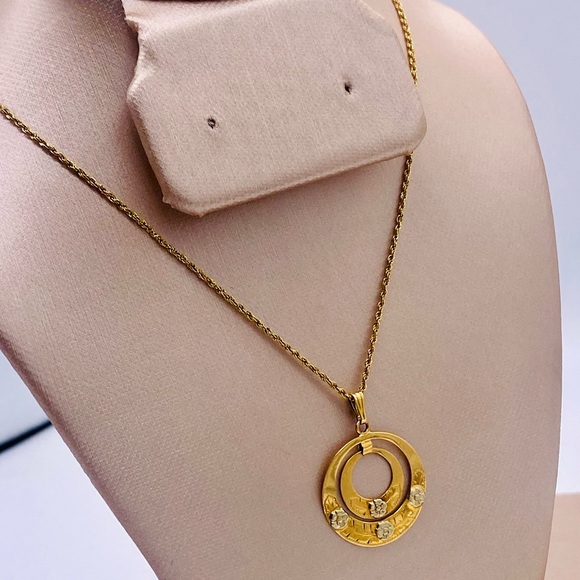 EUC Antique 18k Yellow Gold Medallion Pendant w/ 18k Chain - Picture 8 of 16